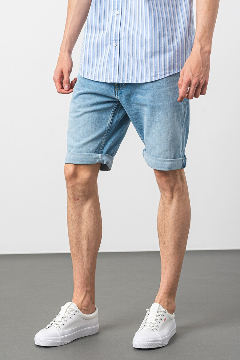 Tommy Jeans Дънков къс панталон Ronnie - Pepit.bg