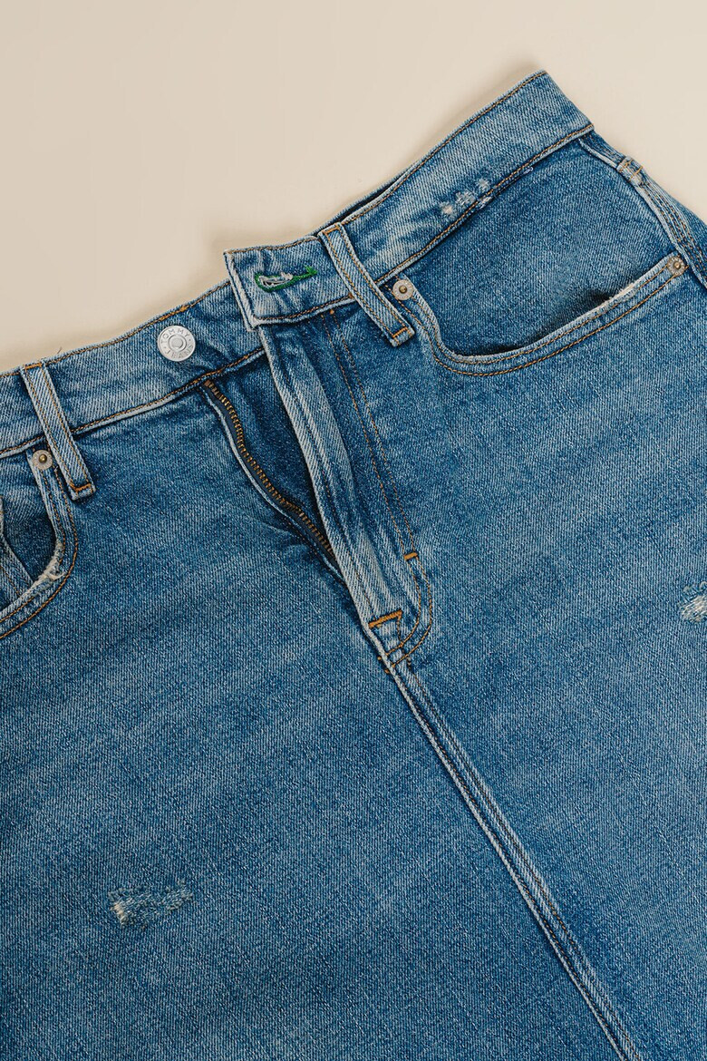 Tommy Jeans Дънкова пола с шлиц отпред - Pepit.bg