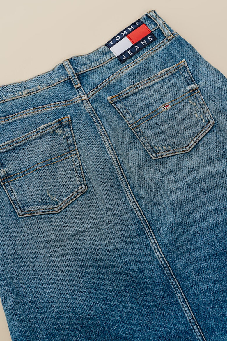 Tommy Jeans Дънкова пола с шлиц отпред - Pepit.bg