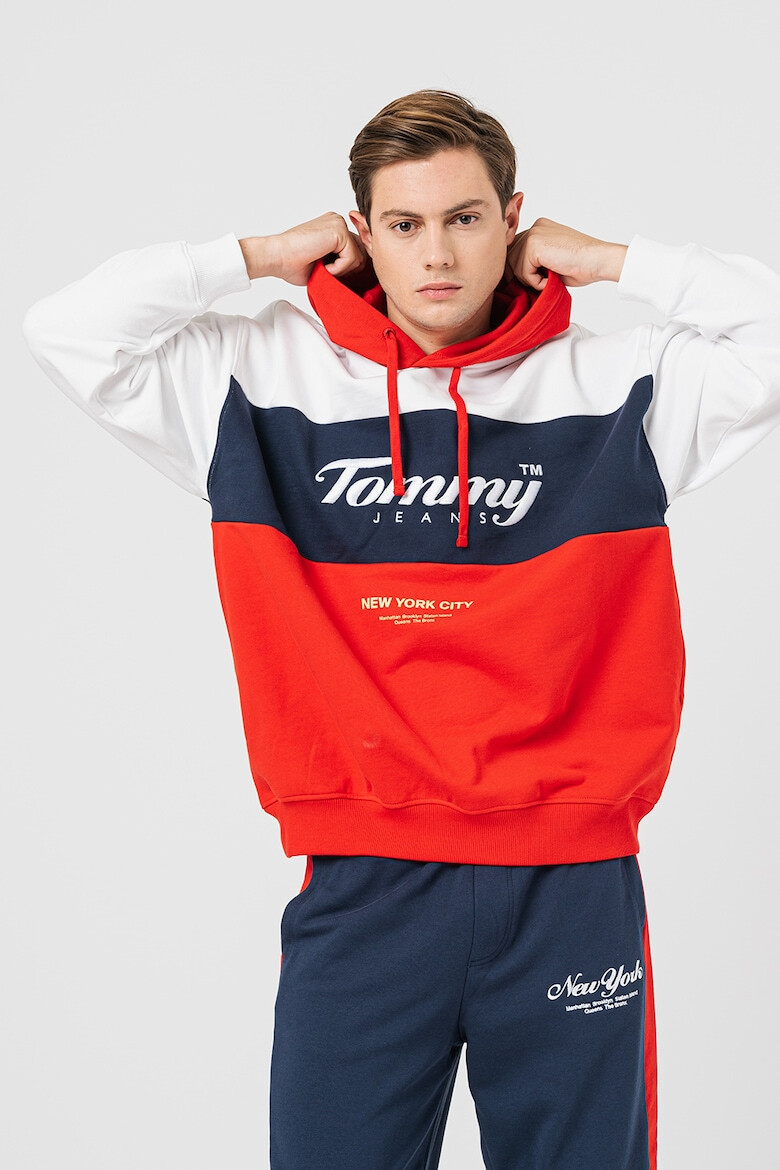 Tommy Jeans Худи с органичен памук с бродирано лого - Pepit.bg