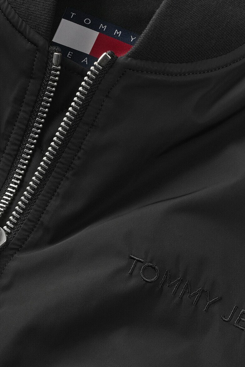 Tommy Jeans Яке бомбър с лого - Pepit.bg