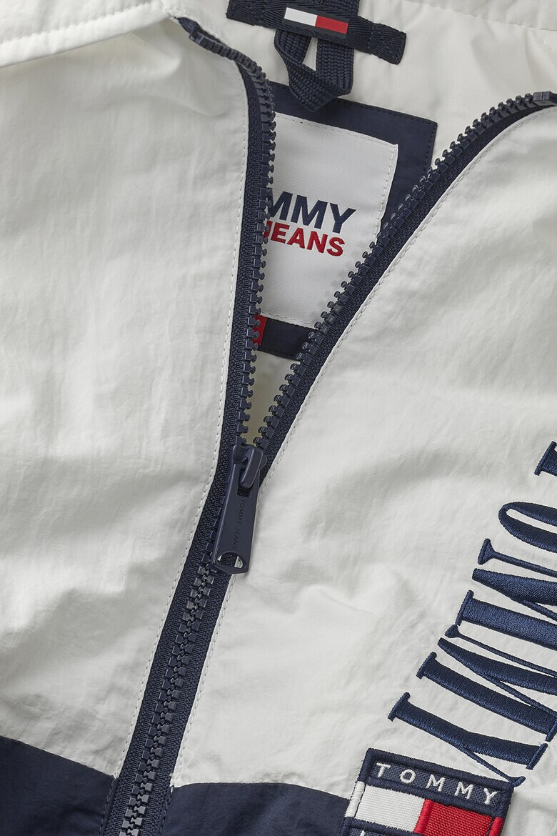 Tommy Jeans Яке с уголемено бродирано лого - Pepit.bg