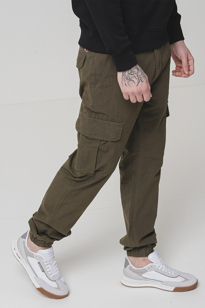 Tommy Jeans Карго панталон - Pepit.bg