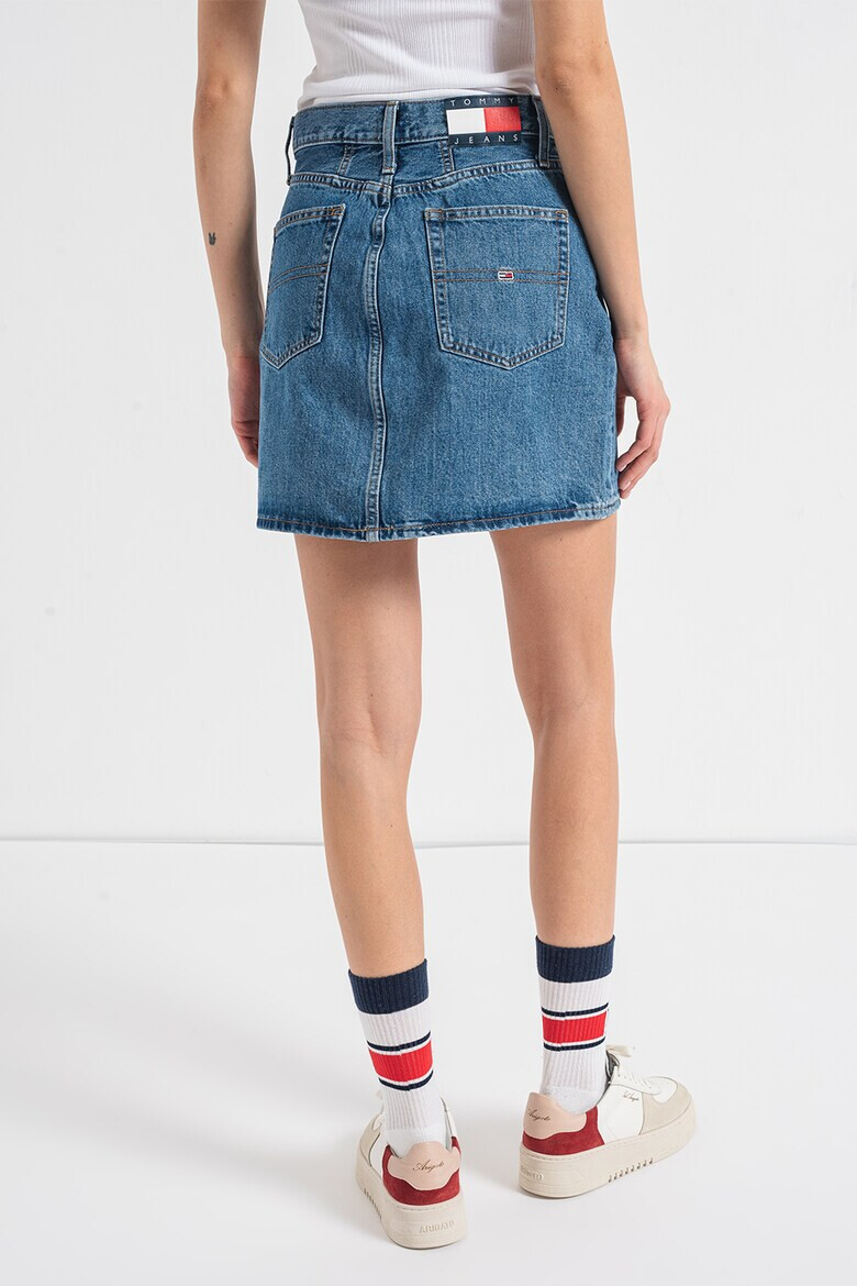 Tommy Jeans Къса дънкова пола Mom - Pepit.bg