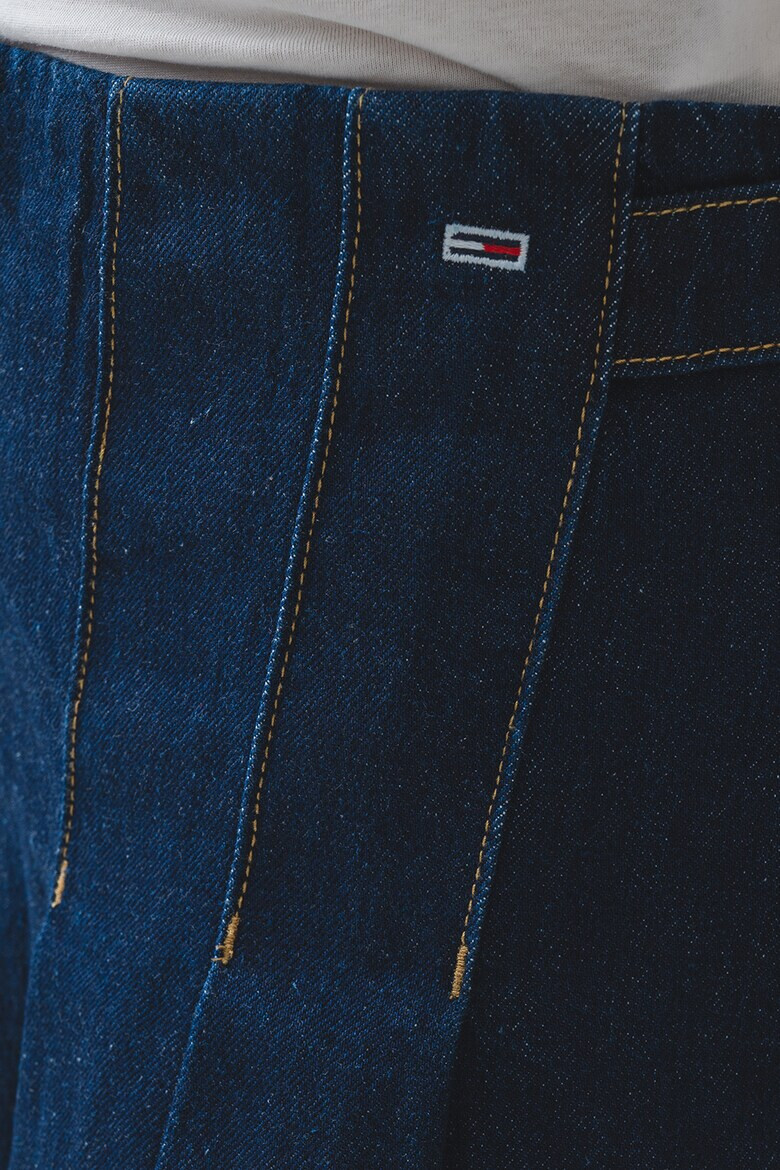 Tommy Jeans Къса дънкова пола с лого - Индигово синьо - Pepit.bg