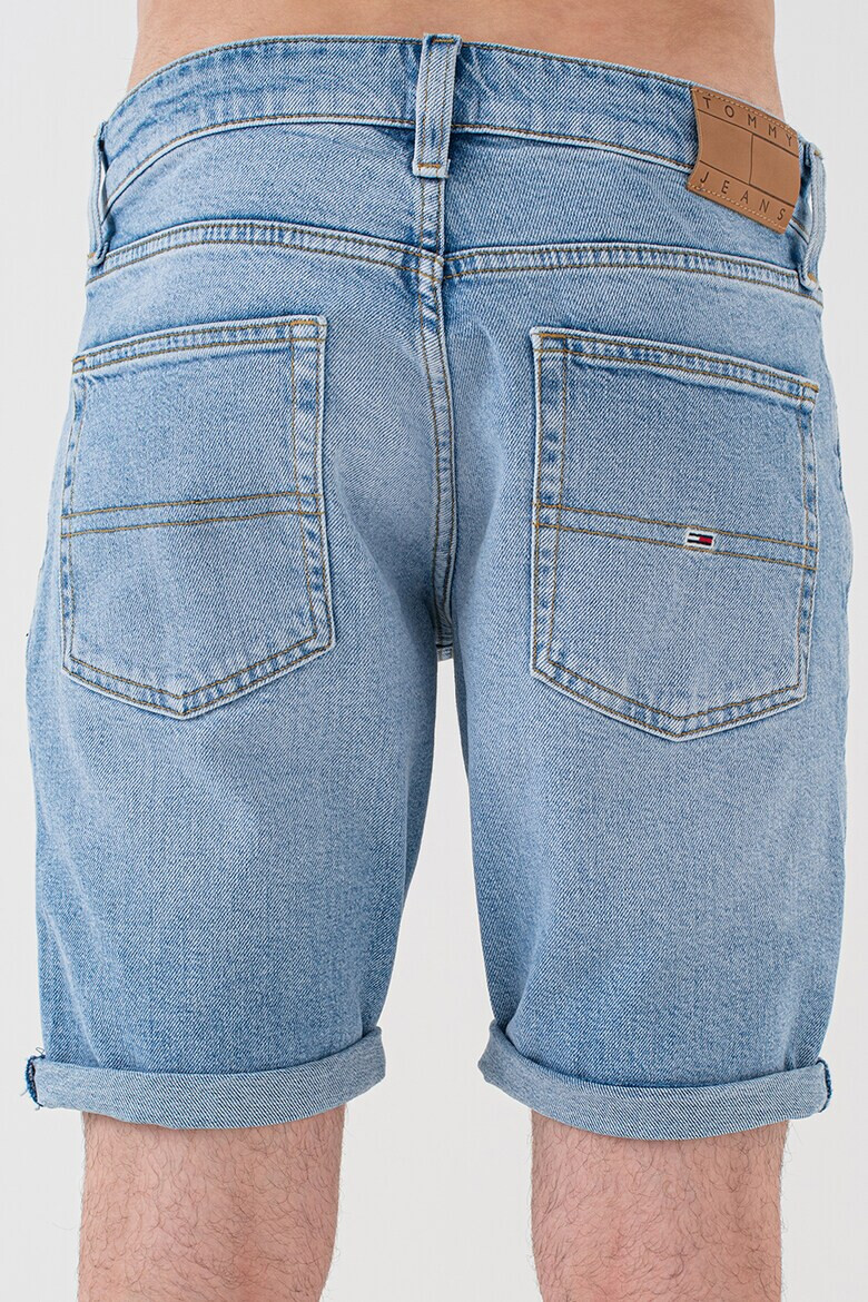 Tommy Jeans Къси дънки с бродирано лого - Pepit.bg