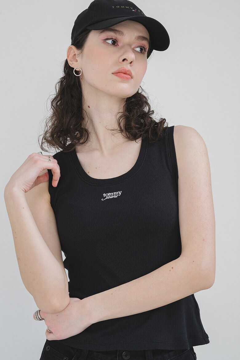 Tommy Jeans Слим топ с лого - Pepit.bg