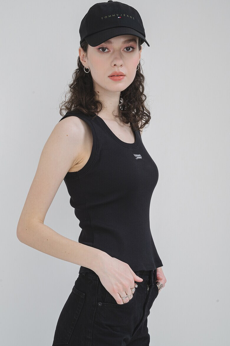 Tommy Jeans Слим топ с лого - Pepit.bg
