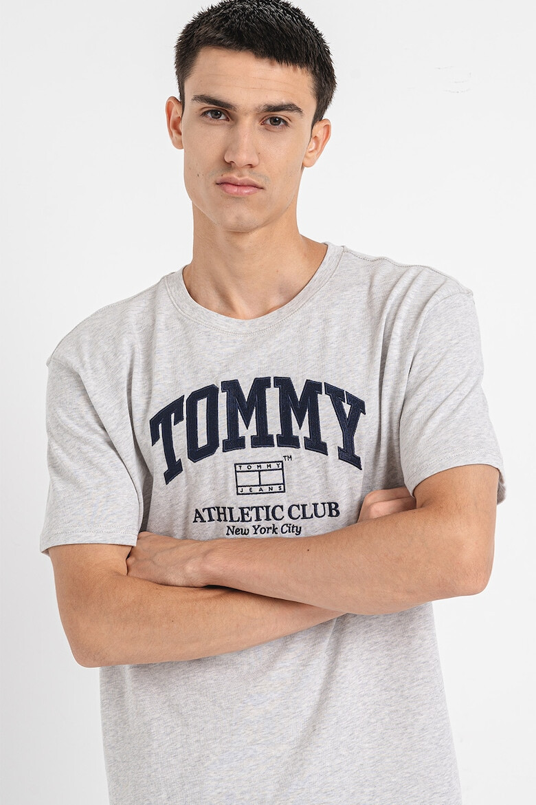 Tommy Jeans Памучна тениска с бродирано лого - Pepit.bg