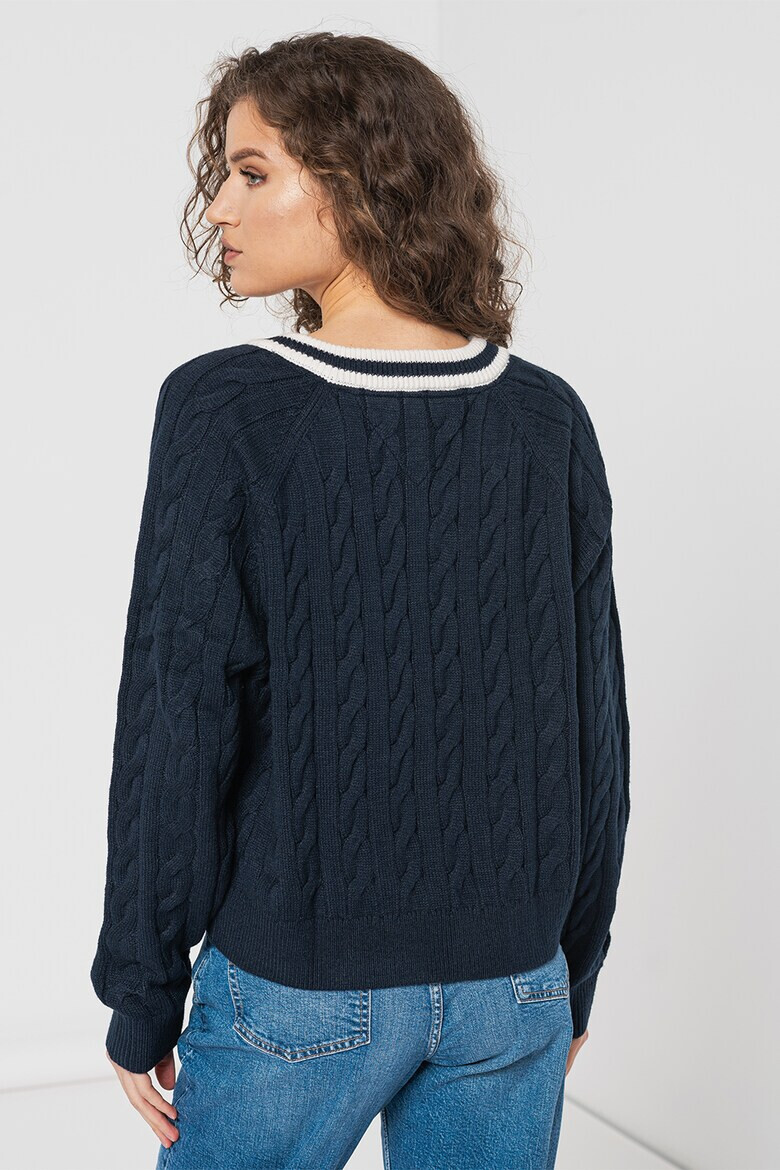 Tommy Jeans Плетен пуловер с шпиц - Pepit.bg