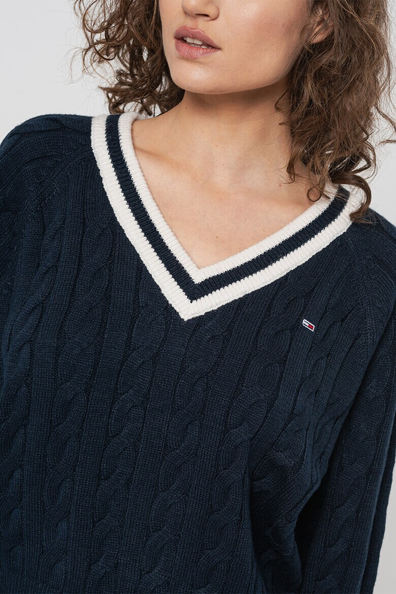 Tommy Jeans Плетен пуловер с шпиц - Pepit.bg