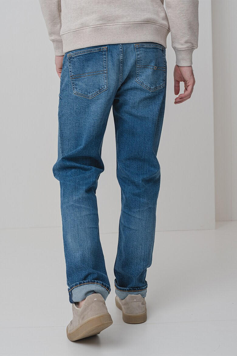 Tommy Jeans Прави дънки - Pepit.bg