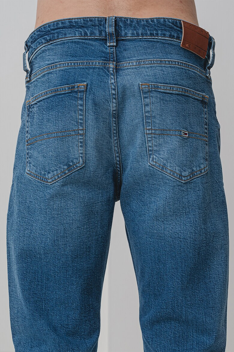 Tommy Jeans Прави дънки - Pepit.bg