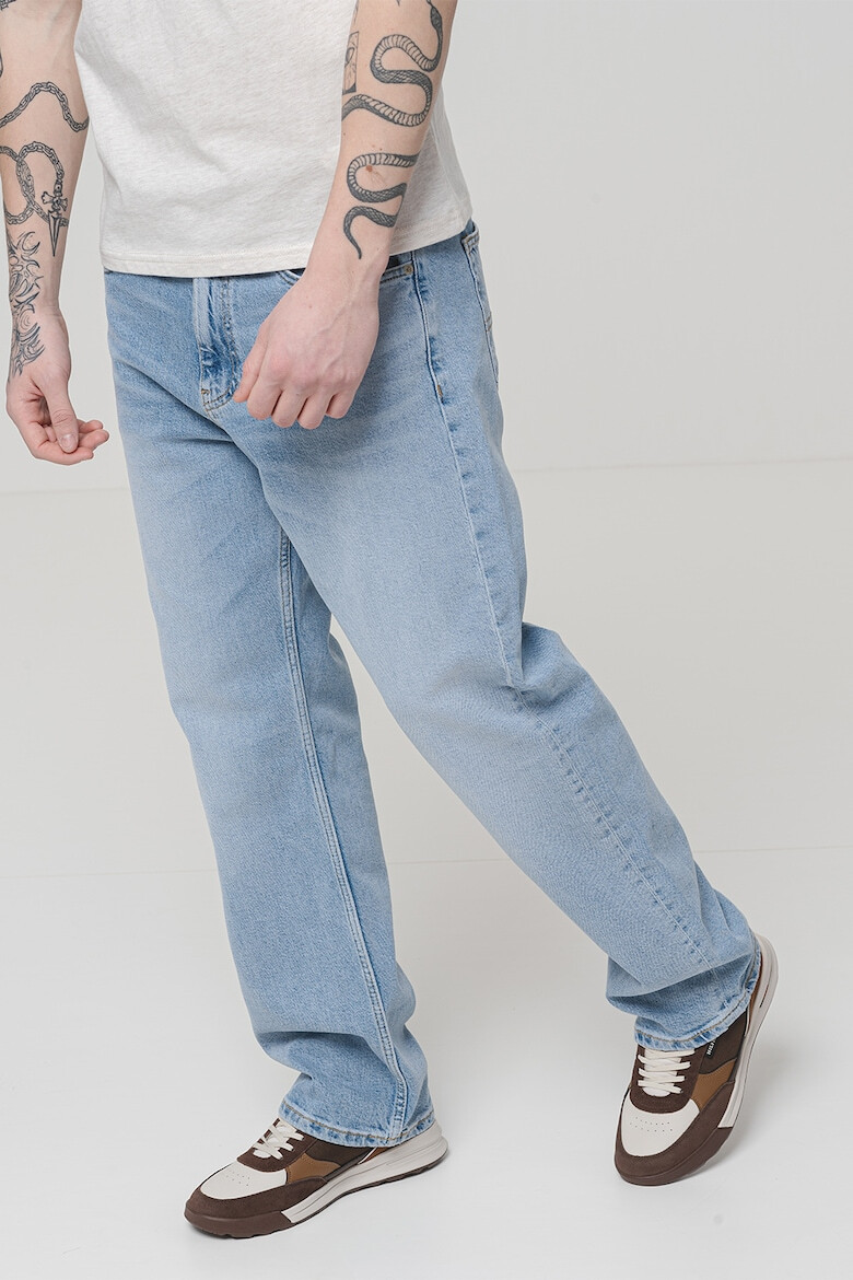 Tommy Jeans Прави дънки Otis - Pepit.bg
