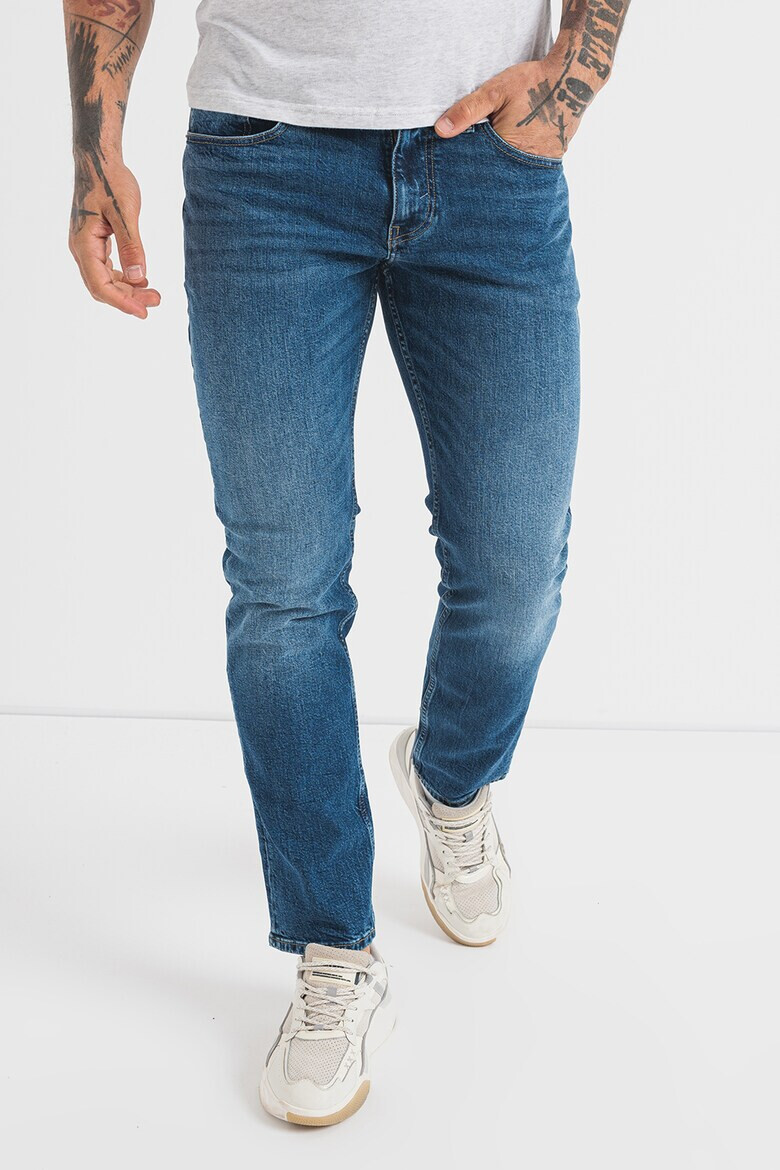 Tommy Jeans Прави дънки Ryan - Pepit.bg