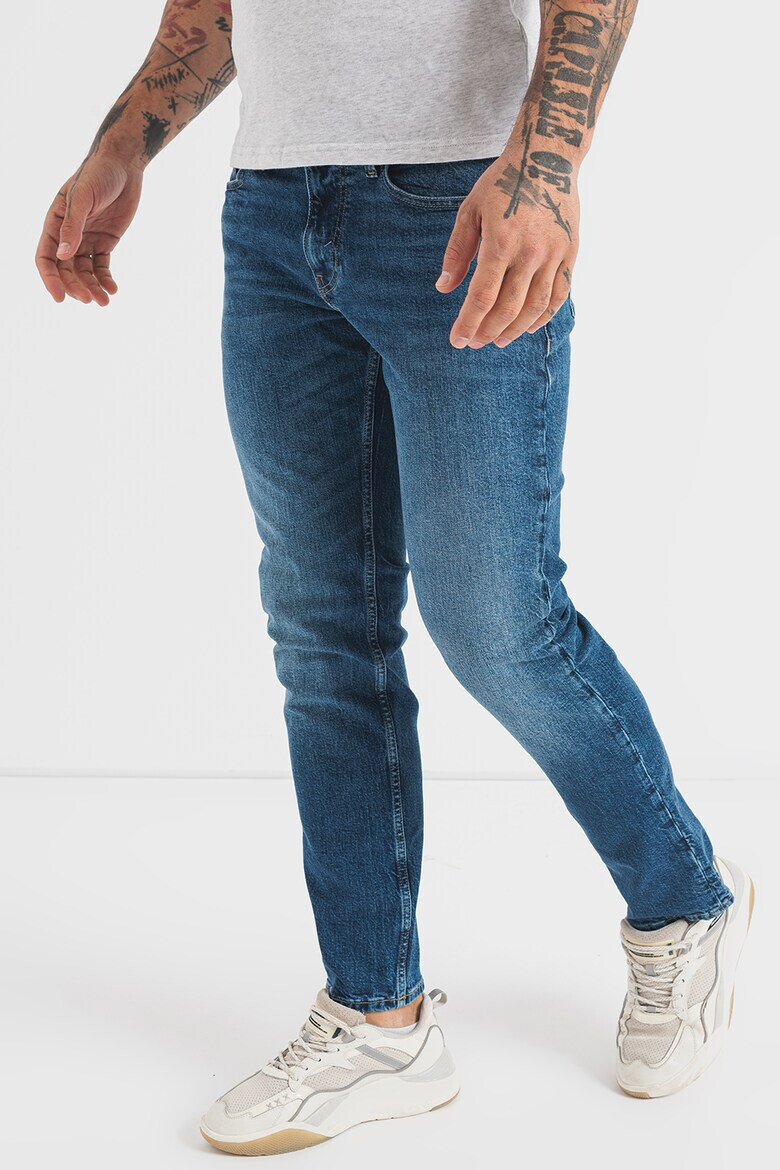 Tommy Jeans Прави дънки Ryan - Pepit.bg
