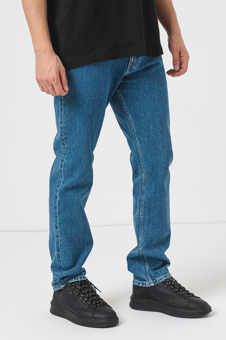 Tommy Jeans Прави дънки Ryan - Pepit.bg