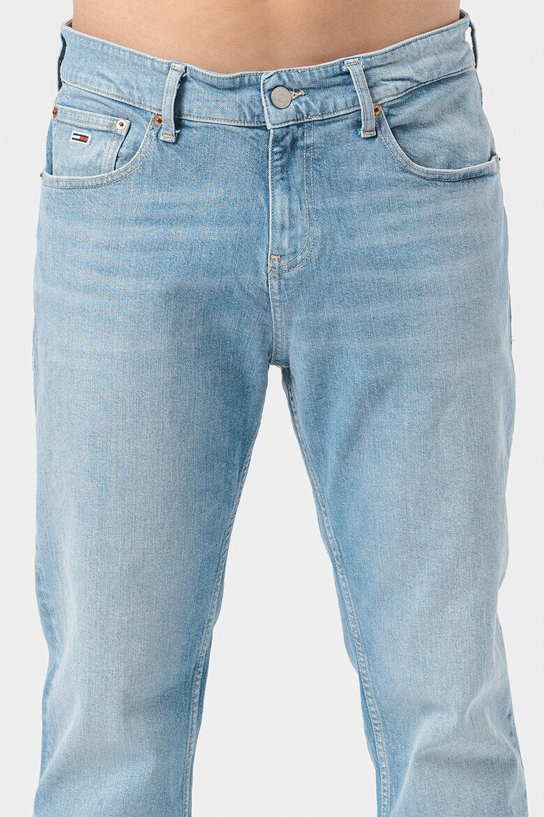 Tommy Jeans Прави дънки Ryan - Pepit.bg