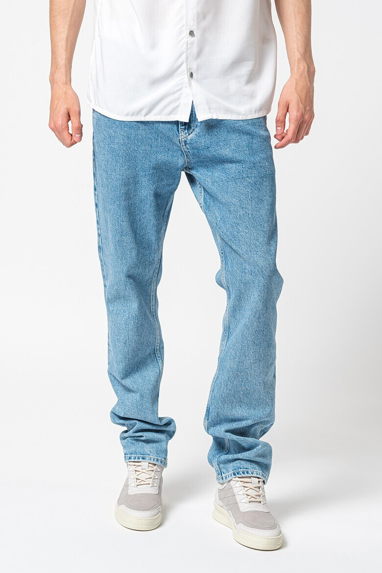Tommy Jeans Прави дънки Ryan - Pepit.bg