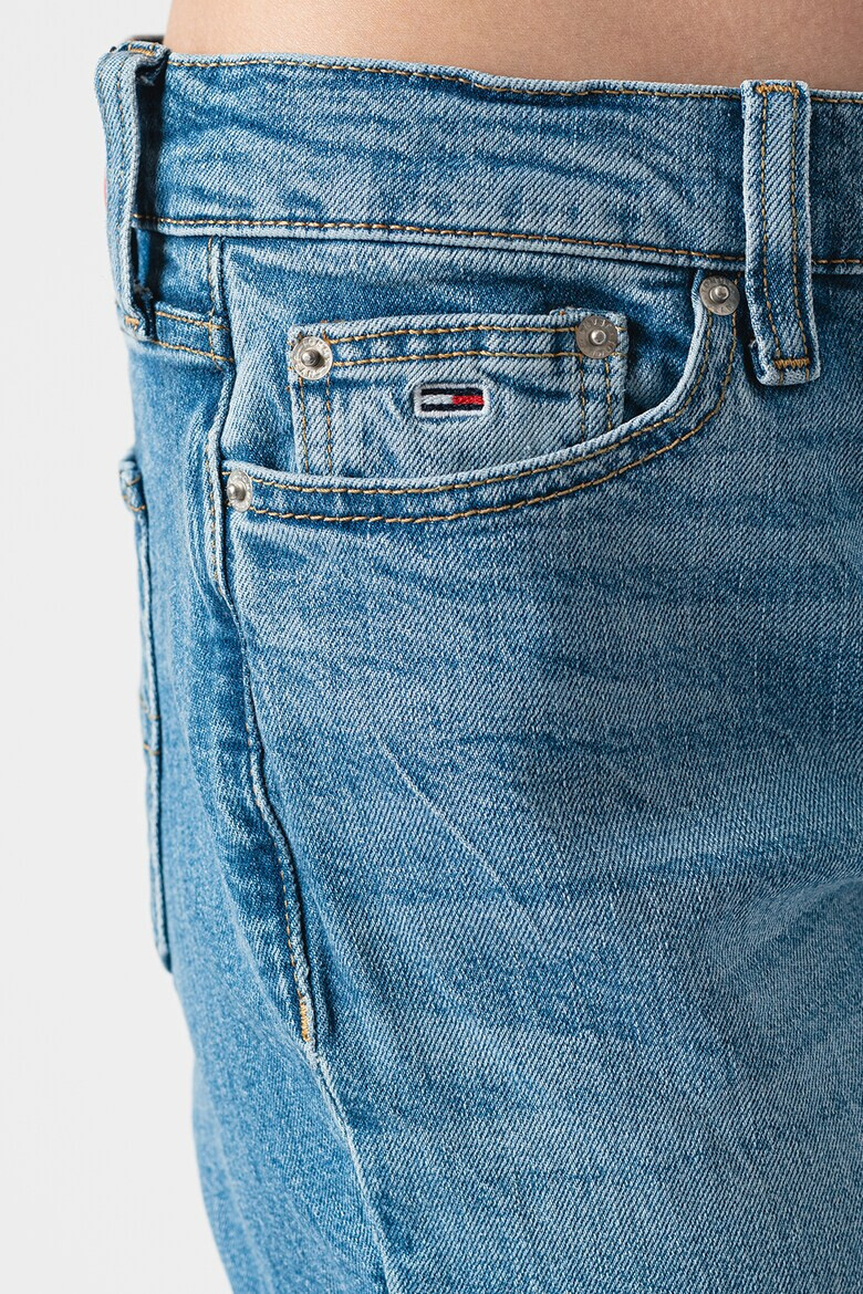 Tommy Jeans Прилепнали дънки Maddie - Pepit.bg