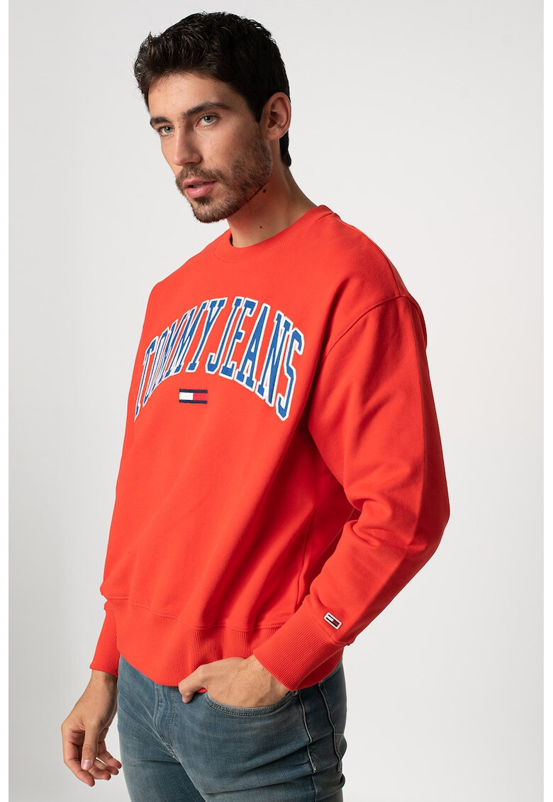 Tommy Jeans Пуловер с уголемено бродирано лого - Pepit.bg