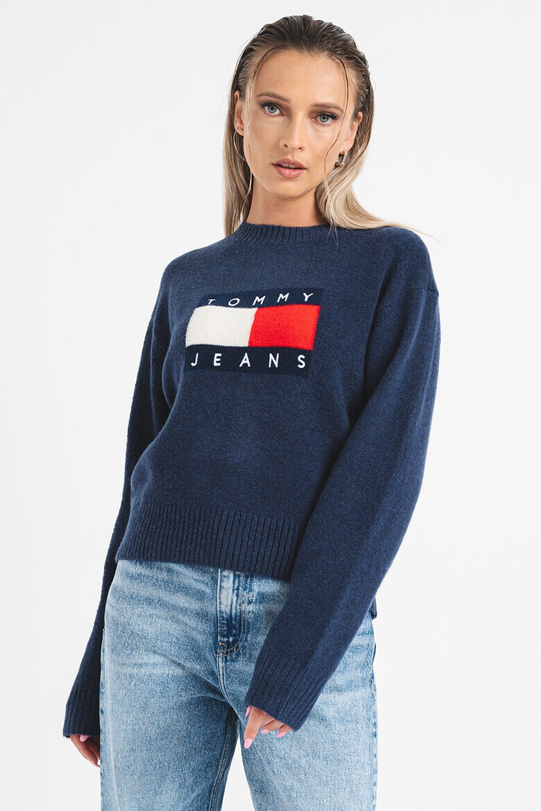 Tommy Jeans Пуловер с уголемено лого - Pepit.bg