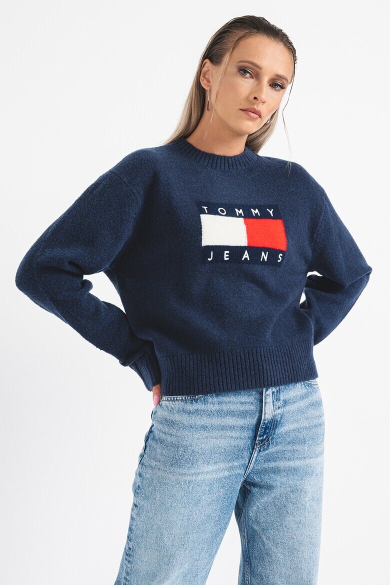 Tommy Jeans Пуловер с уголемено лого - Pepit.bg