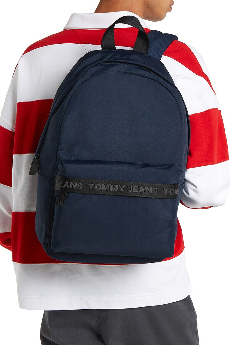 Tommy Jeans Раница Essential с цип и преден джоб - Pepit.bg