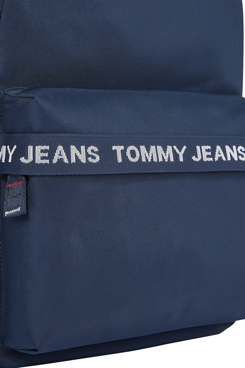 Tommy Jeans Раница с преден джоб с цип - 11.5 л - Pepit.bg