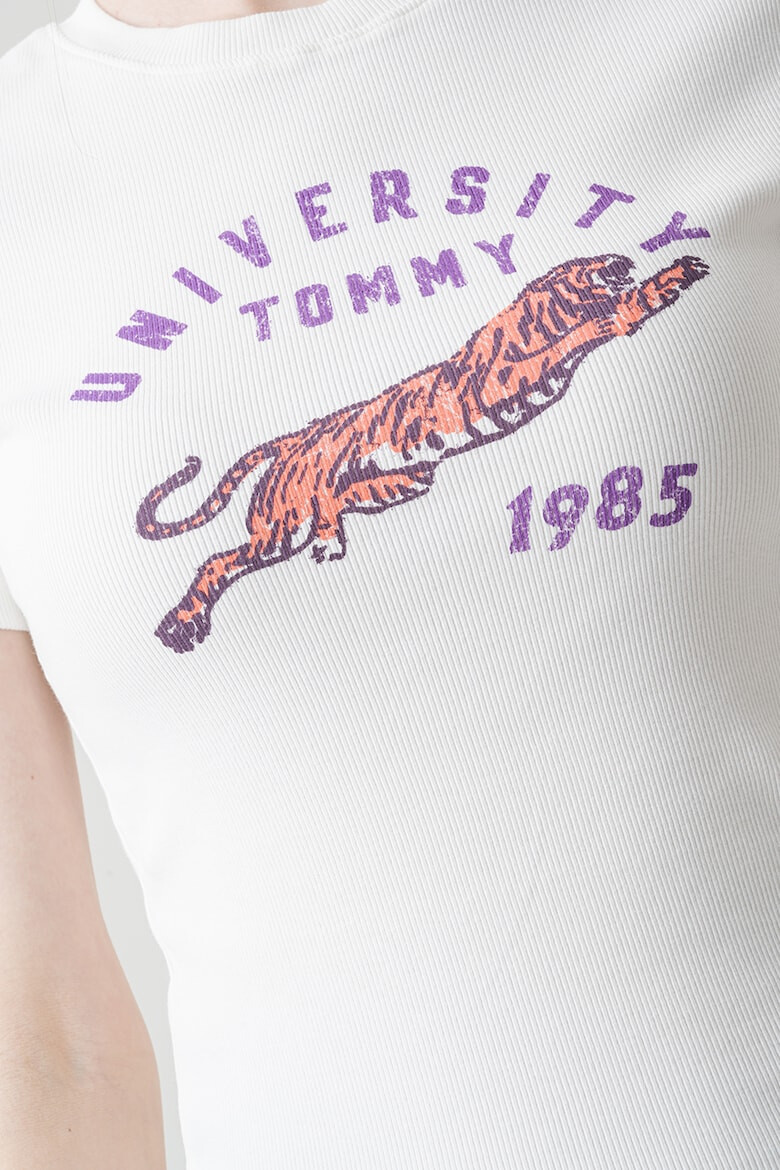 Tommy Jeans Рипсена слим тениска - Pepit.bg