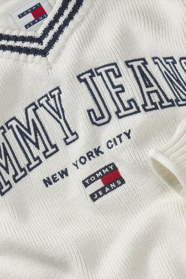 Tommy Jeans Шпиц пуловер с бродирано лого - Pepit.bg