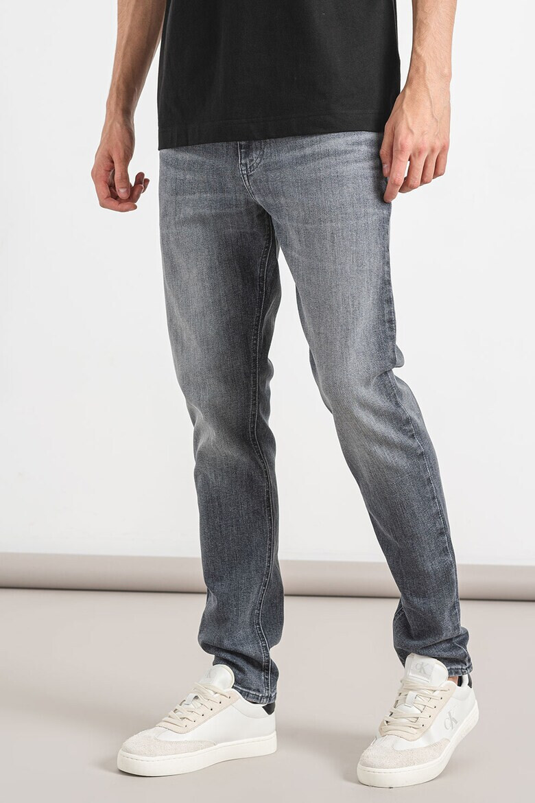 Tommy Jeans Скини дънки Simon - Pepit.bg