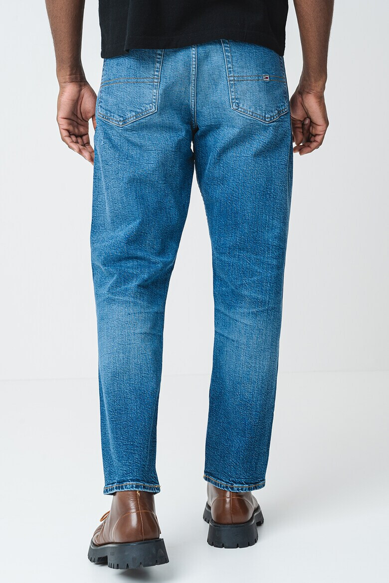 Tommy Jeans Скосени дънки - Pepit.bg