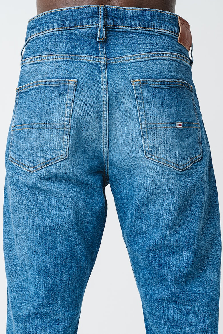 Tommy Jeans Скосени дънки - Pepit.bg