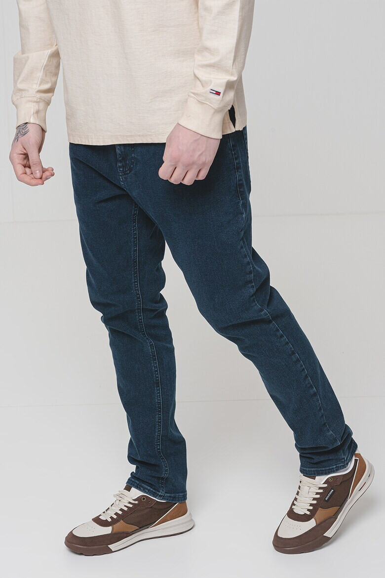 Tommy Jeans Скосени слим дънки Austin - Pepit.bg