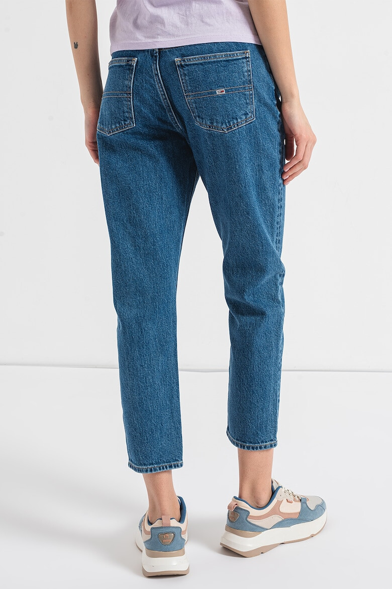 Tommy Jeans Скъсени дънки Mom - Pepit.bg