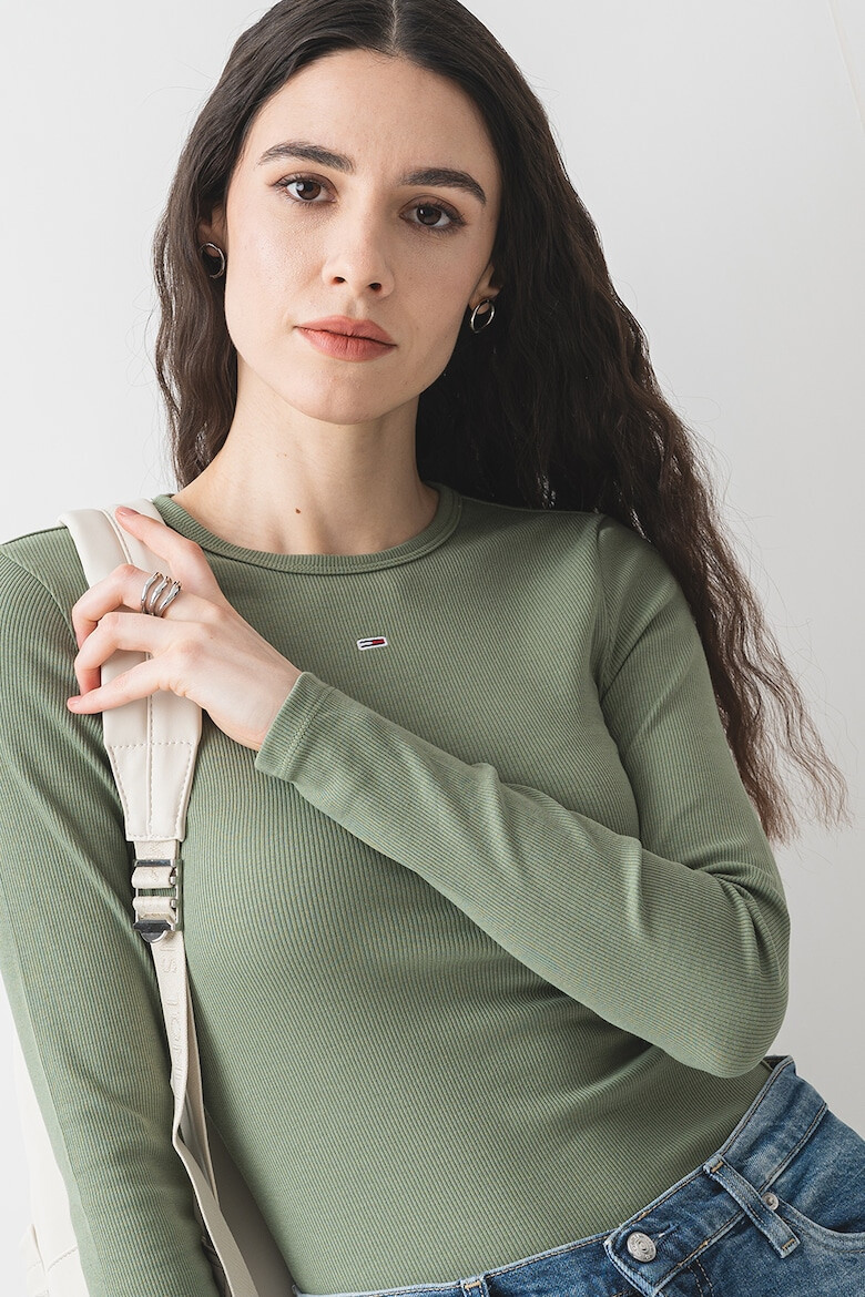 Tommy Jeans Слим блуза с бродирано лого - Pepit.bg