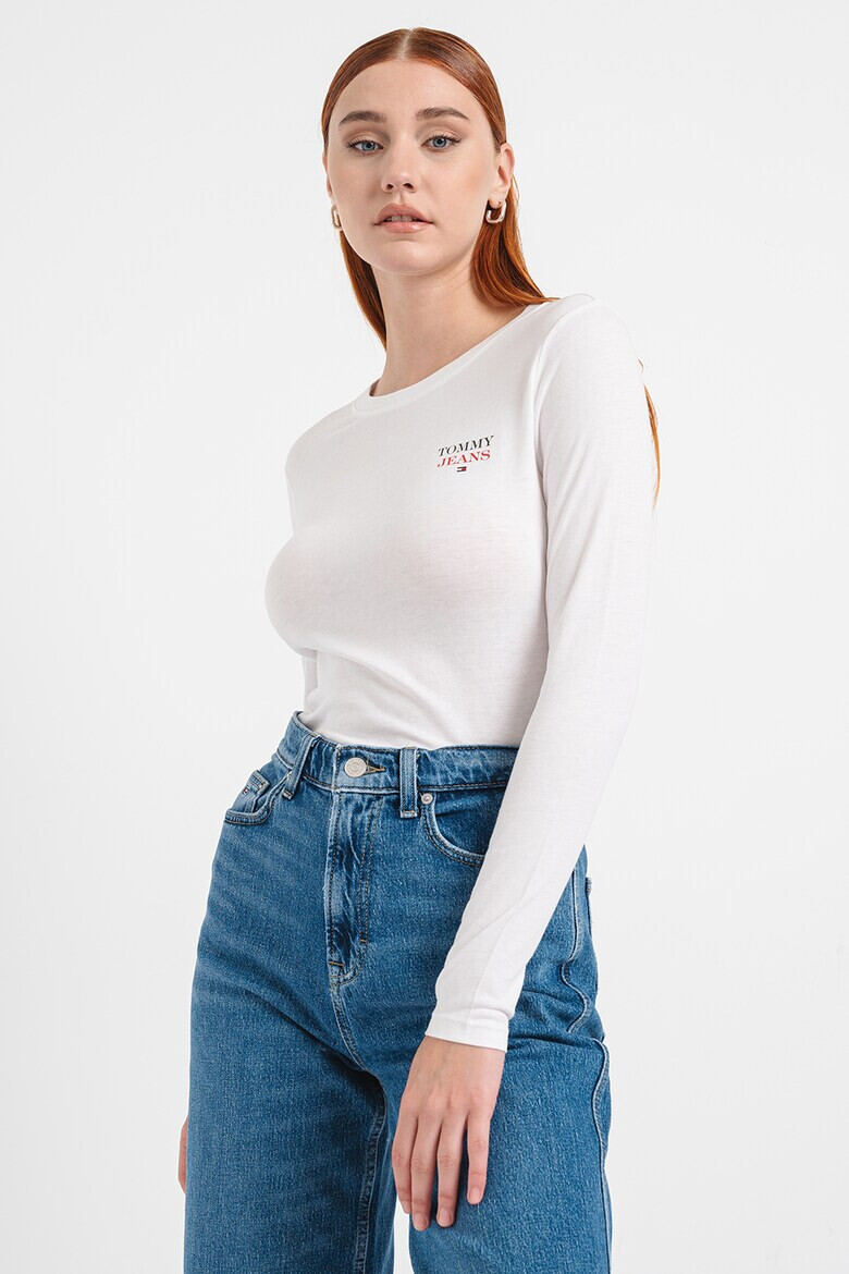 Tommy Jeans Слим блуза с овално деколте - Pepit.bg