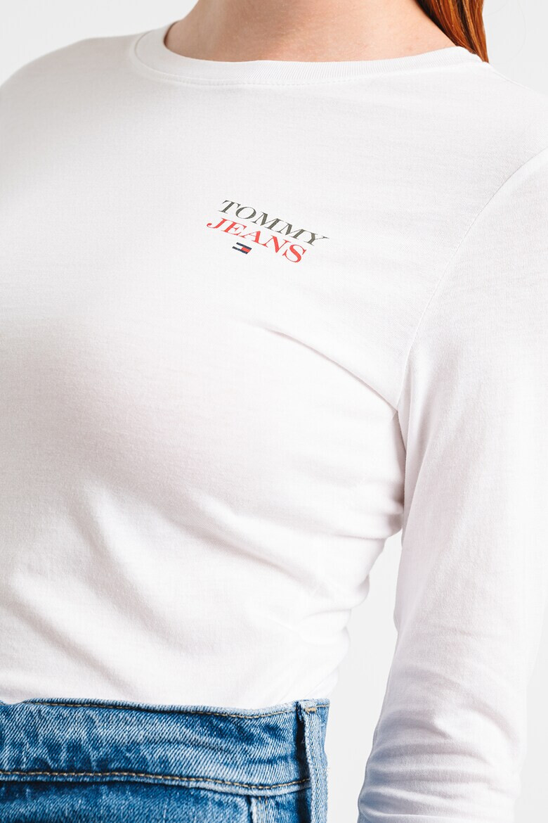 Tommy Jeans Слим блуза с овално деколте - Pepit.bg