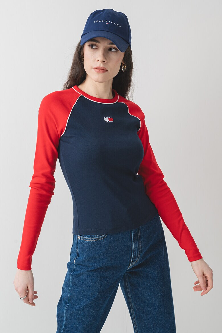 Tommy Jeans Слим блуза с ръкави реглан - Pepit.bg