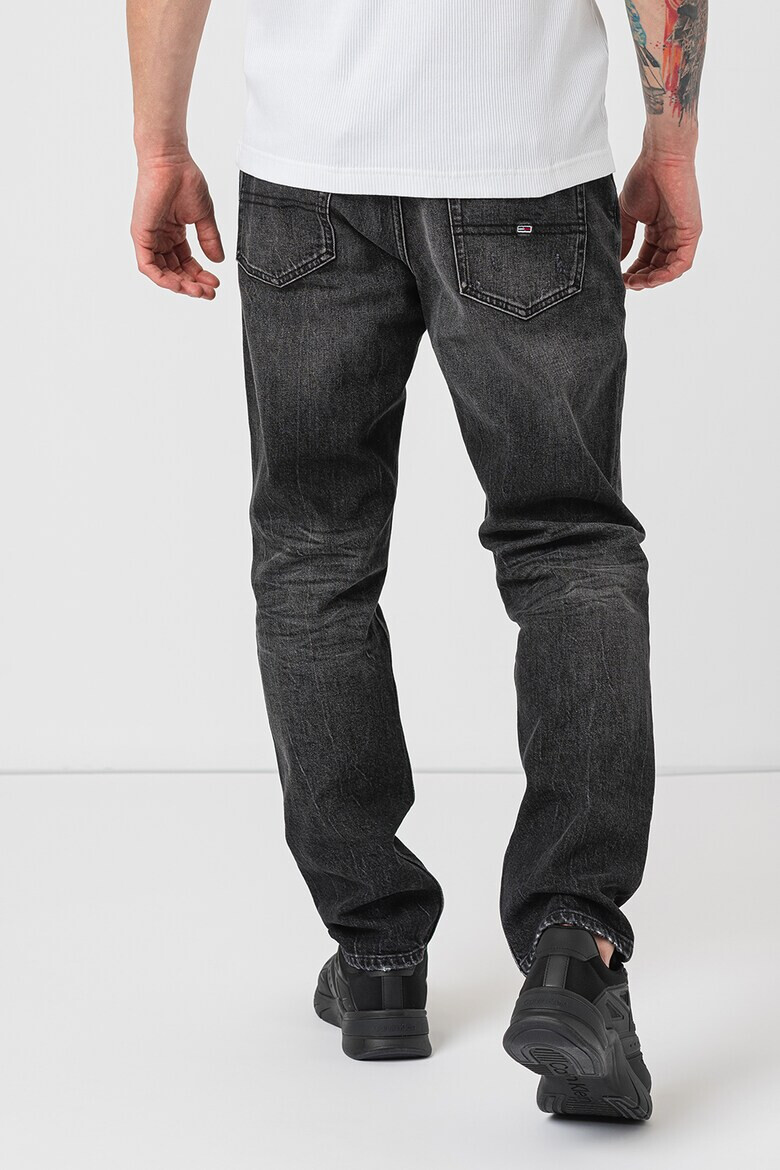 Tommy Jeans Слим дънки Austin със стеснен крачол - Pepit.bg
