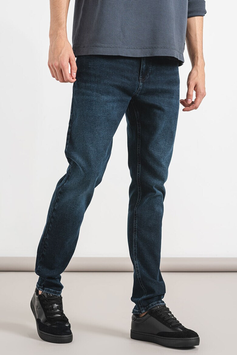 Tommy Jeans Слим дънки Austin със стеснен крачол - Pepit.bg