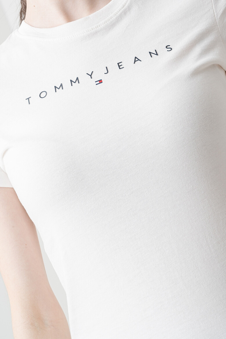 Tommy Jeans Слим тениска с лого - Pepit.bg