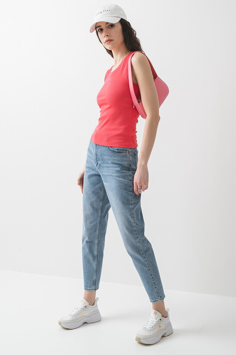 Tommy Jeans Слим тениска с овално деколте - Pepit.bg