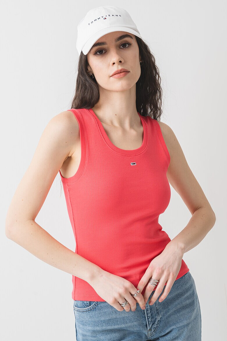 Tommy Jeans Слим тениска с овално деколте - Pepit.bg