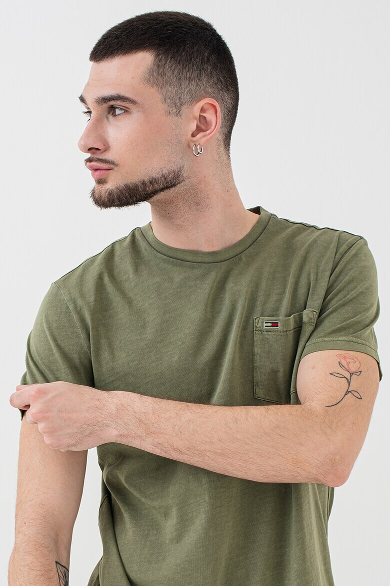 Tommy Jeans Слим тениска с овално деколте - Pepit.bg