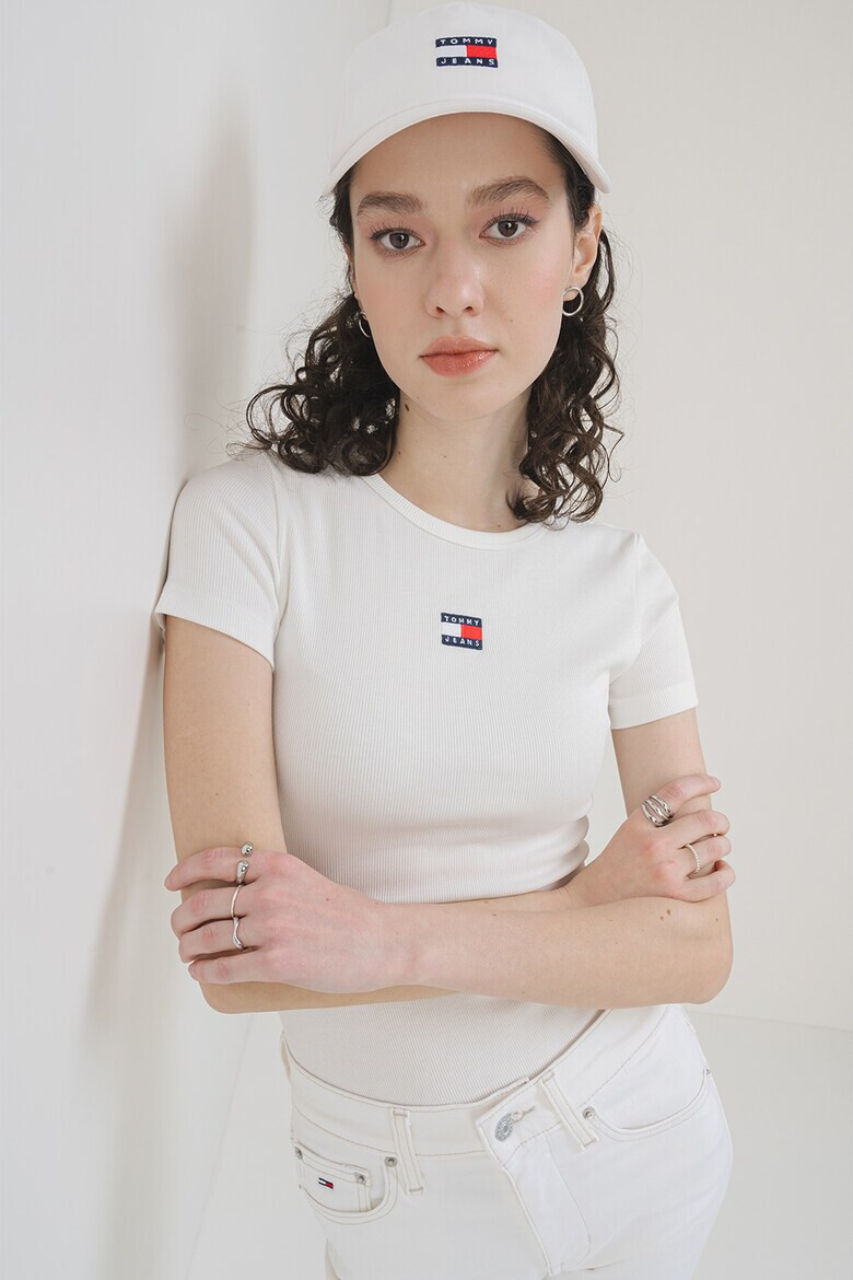 Tommy Jeans Слим тениска с рипс - Pepit.bg