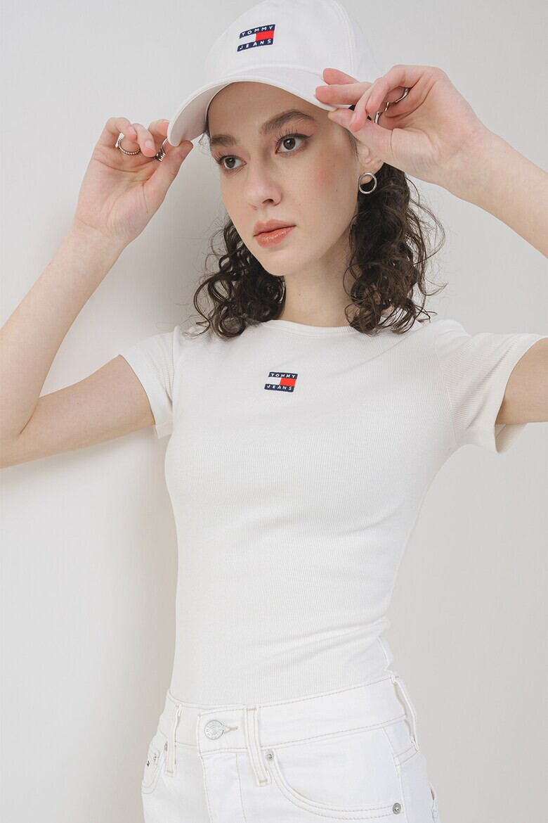 Tommy Jeans Слим тениска с рипс - Pepit.bg