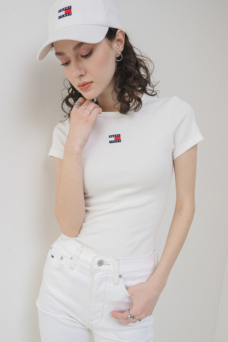 Tommy Jeans Слим тениска с рипс - Pepit.bg