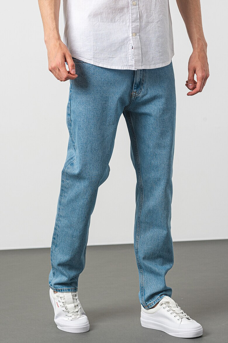 Tommy Jeans Стеснени дънки Dad - Pepit.bg